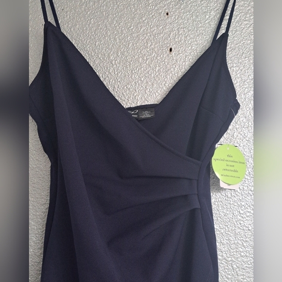 NWT Windsor Formal/Prom Gown With Thigh High Side Split  Size M - Picture 6 of 9